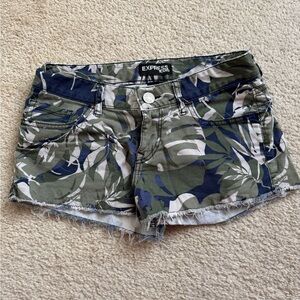 Express Women's Green and Blue Camouflage Jean Shorts